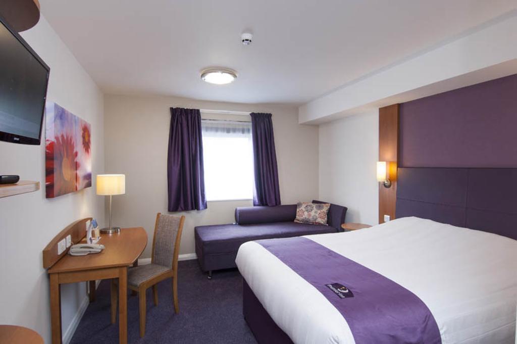 Premier Inn Cobham Zimmer foto