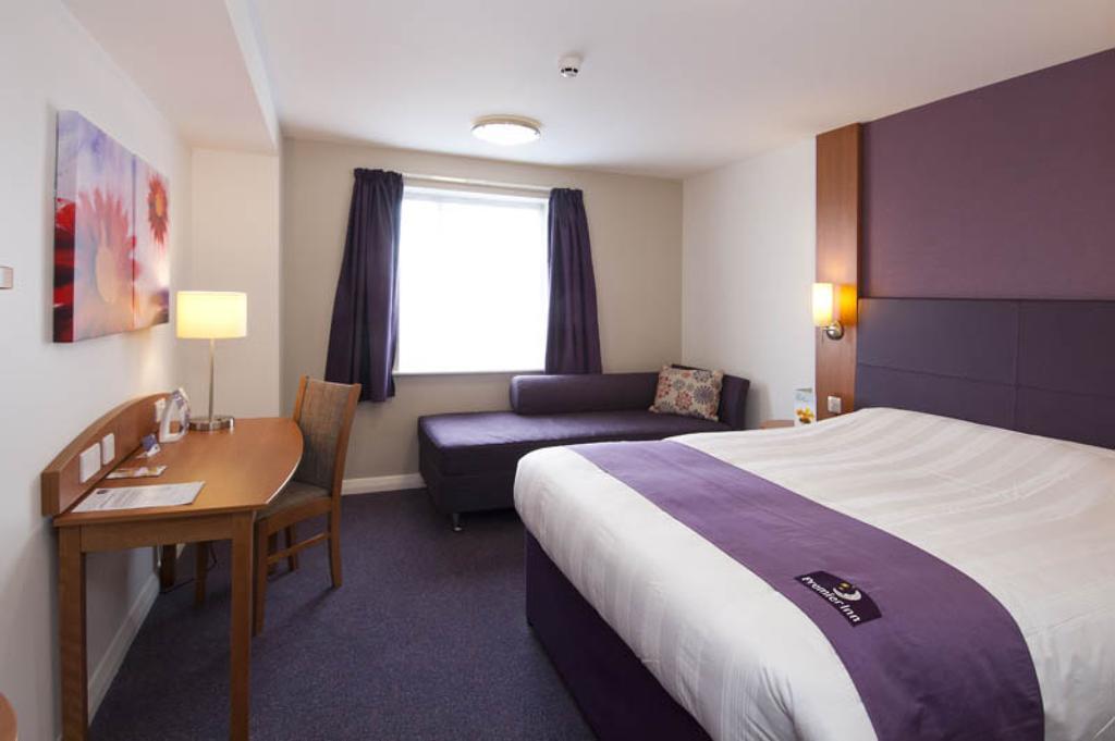 Premier Inn Cobham Zimmer foto