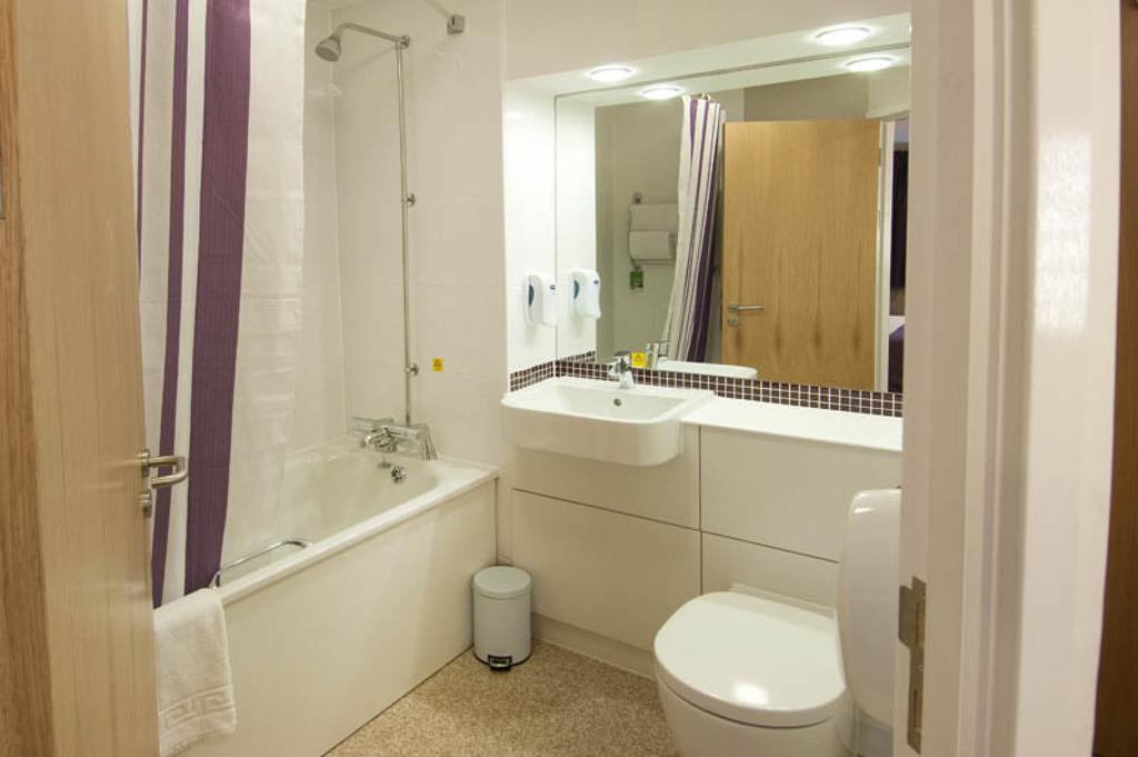 Premier Inn Cobham Zimmer foto