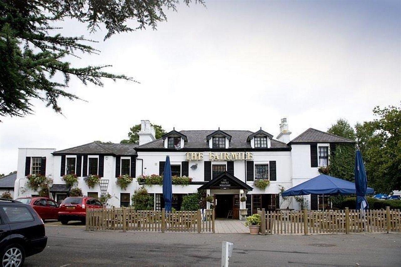 Premier Inn Cobham Exterior foto