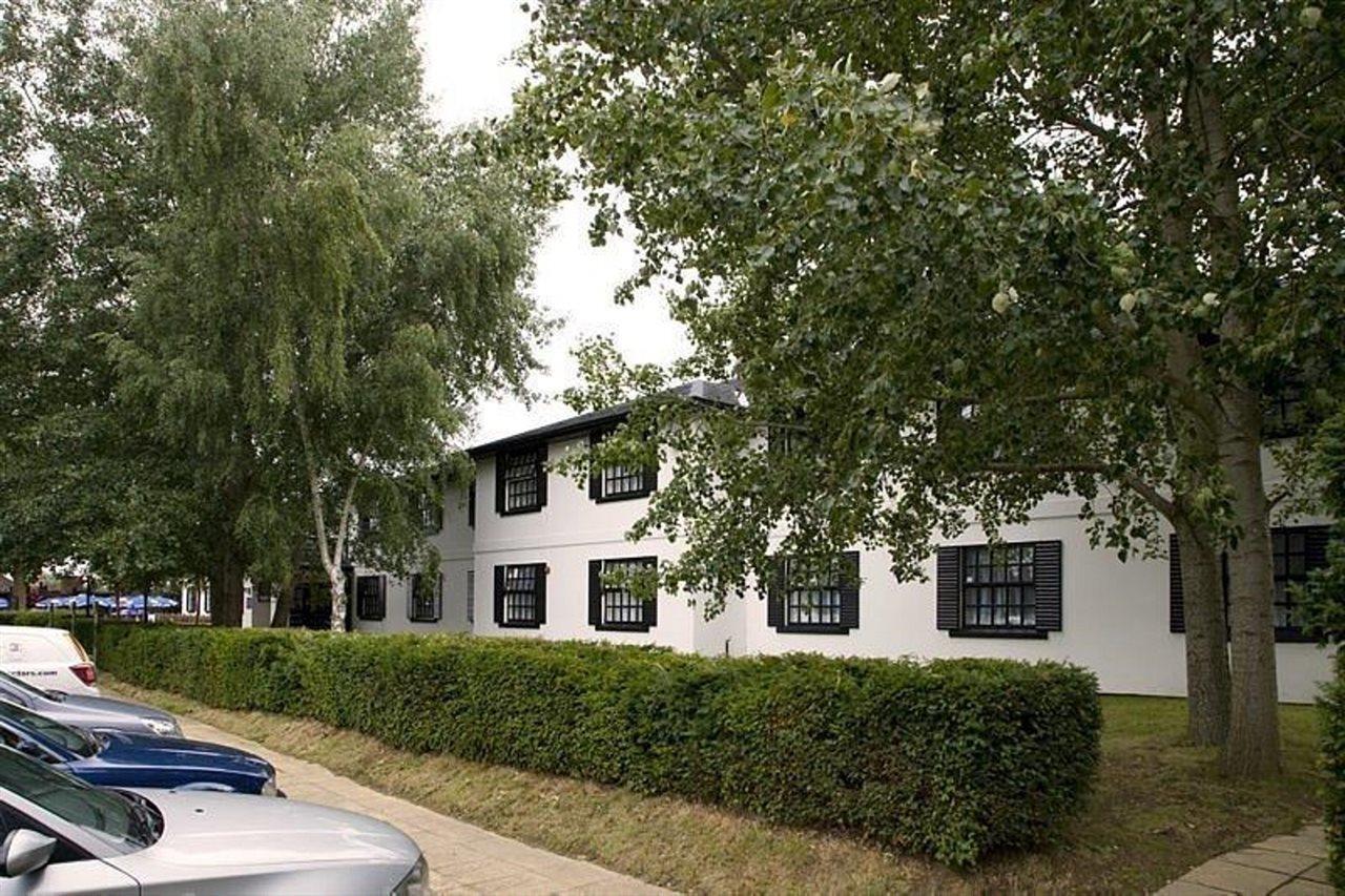 Premier Inn Cobham Exterior foto